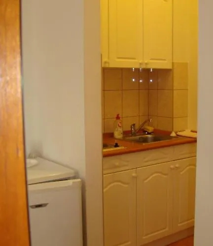 מלון Carrier Komárom